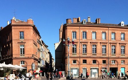 Hem till tiden mellan hägg och syren image