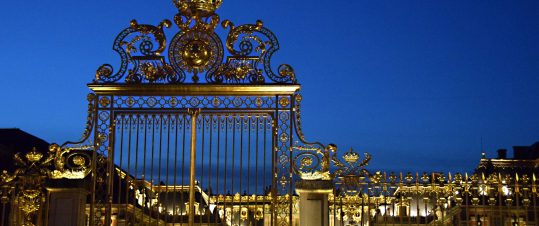 Franska slott med Versailles – kunglig extravaganza hero image