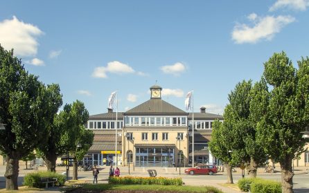 Järnväg, Gnosjöanda på metallvarufabrik och Varberg vid havet image