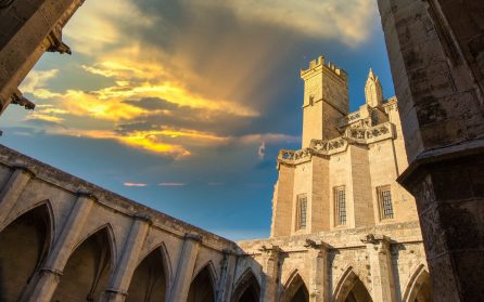 Romarnas Narbo Martius och katarernas Carcassonne image