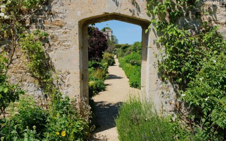 Tisdag 19 augusti – Rousham House och Broughton Grange image