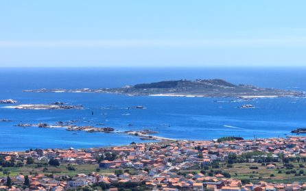 Runt Atlantens skyddade öar - mot Santiago de Compostela image