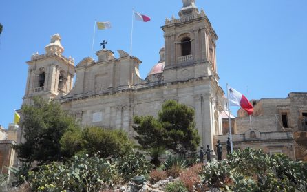Johanniterriddarnas stad Vittoriosa och Caravaggio i Sankt Johns katedral image